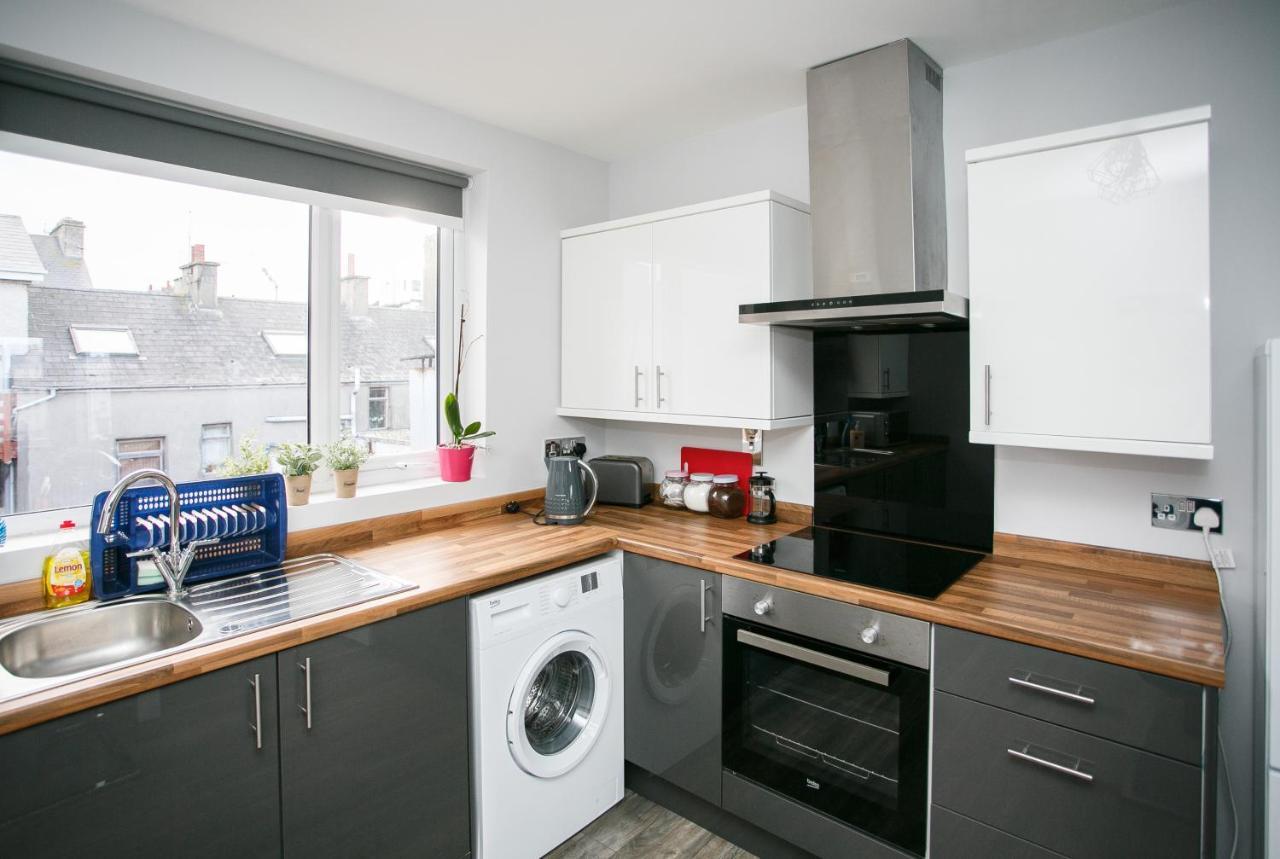 Apt3, No 2 Antrim Gardens, Portrush With Seaview Екстер'єр фото